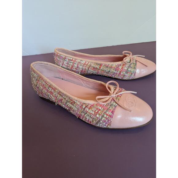 Chanel Pink Tweed Ballet Flats Size 40C. Minimally Worn. Excellent Condition. - Picture 3 of 5